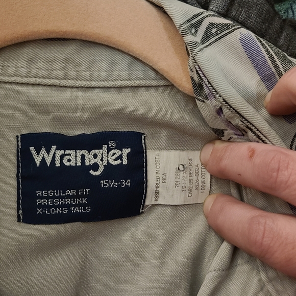 Wrangler button down - Picture 3 of 3